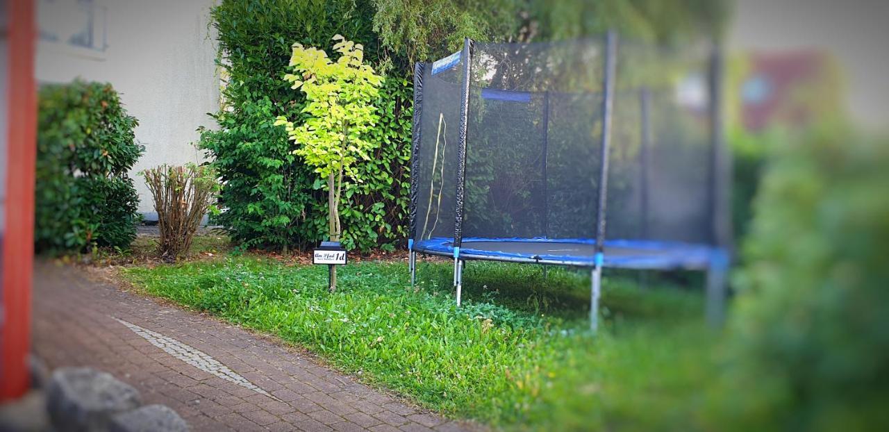 Lichtdurchflutetes Zimmer - Kaeppele Waldbuttelbrunn Kültér fotó